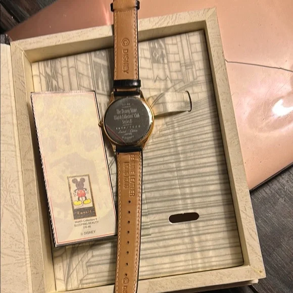 Disney Sleeping Beauty Limited Edition Watch - Picture 10 of 13